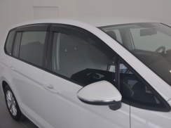 Ветровики для Volkswagen Touran 2015-... (HIC). Фото 6