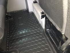 Килимки 2-го ряду для Volkswagen T5 Caravelle (2010-...) без пічки (Avto-Gumm). Фото 4
