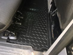 Килимки 2-го ряду для Volkswagen T5 Caravelle (2010-...) без пічки (Avto-Gumm). Фото 5