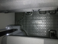 Килимки 3-го ряду для Volkswagen T5/T6 Transporter (2003-...) (Avto-Gumm). Фото 5