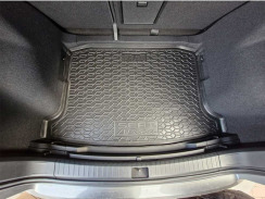 Коврик в багажник для Seat Ateca (2016-...) 2wd с ушами (Avto-Gumm)