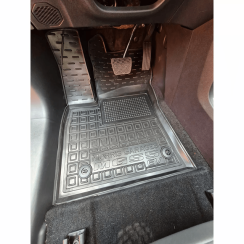 Коврики в салон для MG S5 EV (Avto-Gumm). Фото 3